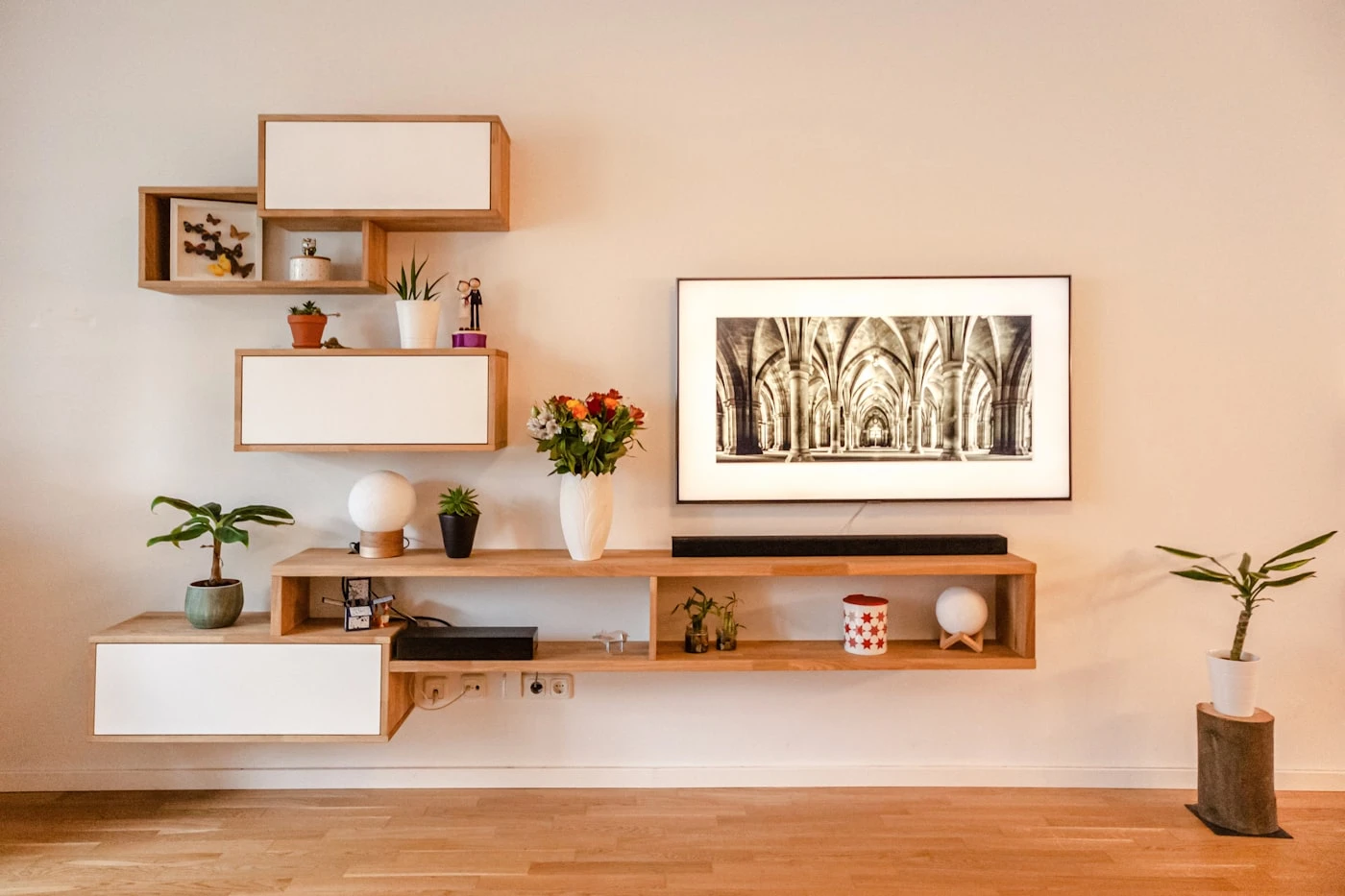 Spoke Sofa